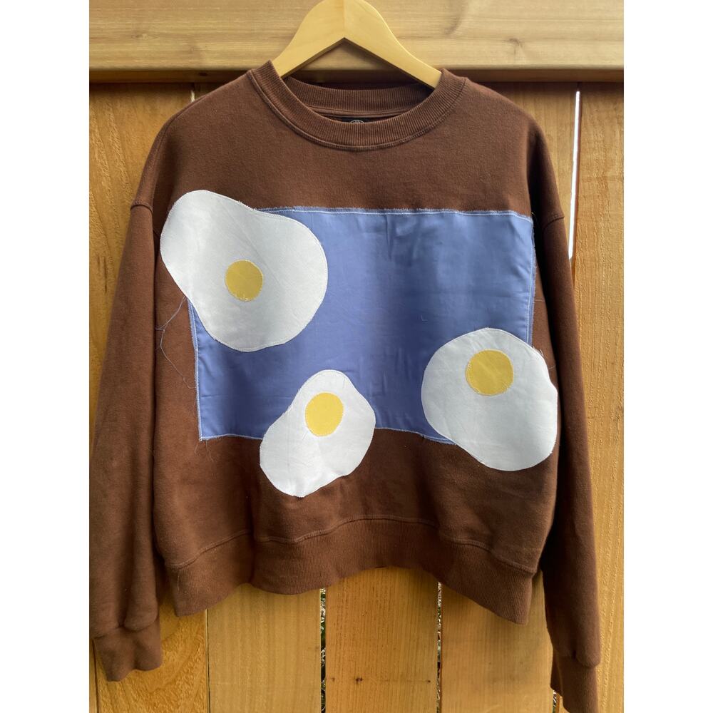 Small Upcycled Egg Applique Pullover Sweatshirt S… - image 2